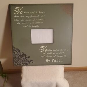 Decorative Green Photo Frame with Inspirational Quote